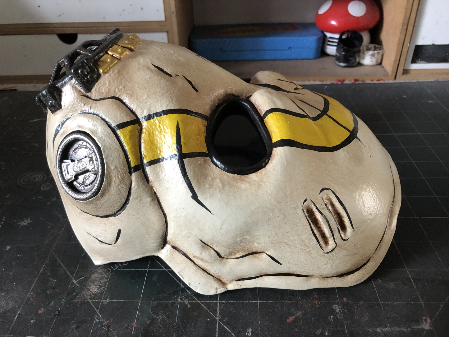 Borderlands Psycho mask